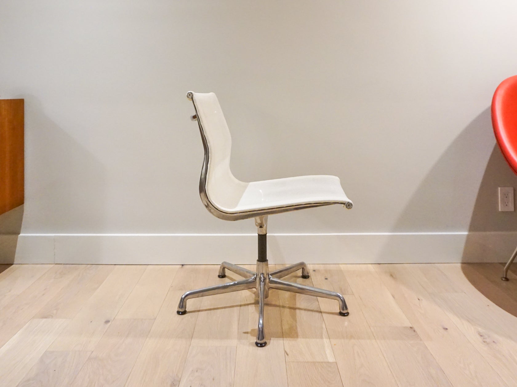 Samler blade Phobia Citron Eames Aluminum Group Side Chair in Mesh (Indoor/Outdoor) for Herman Mi –  Solid Mobler - Vintage Mid-Century & Danish Modern Furniture